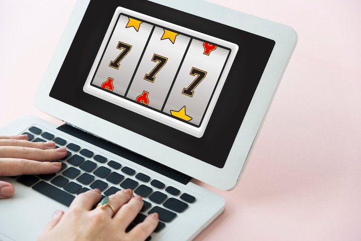 lgolux live dealer blackjack table visible on mobile phone screen